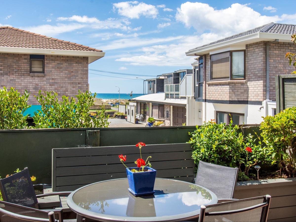 Boatshed Motel Apartments Mount Maunganui Extérieur photo