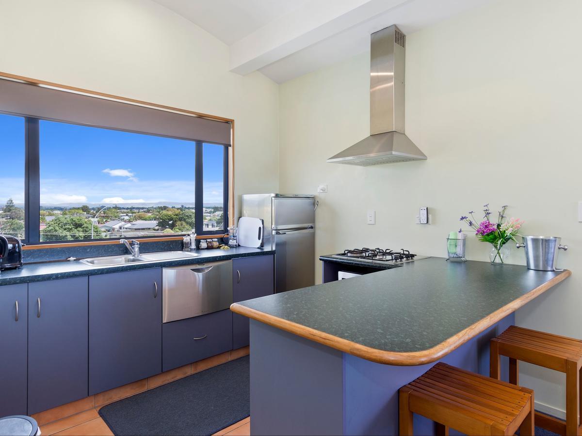 Boatshed Motel Apartments Mount Maunganui Extérieur photo