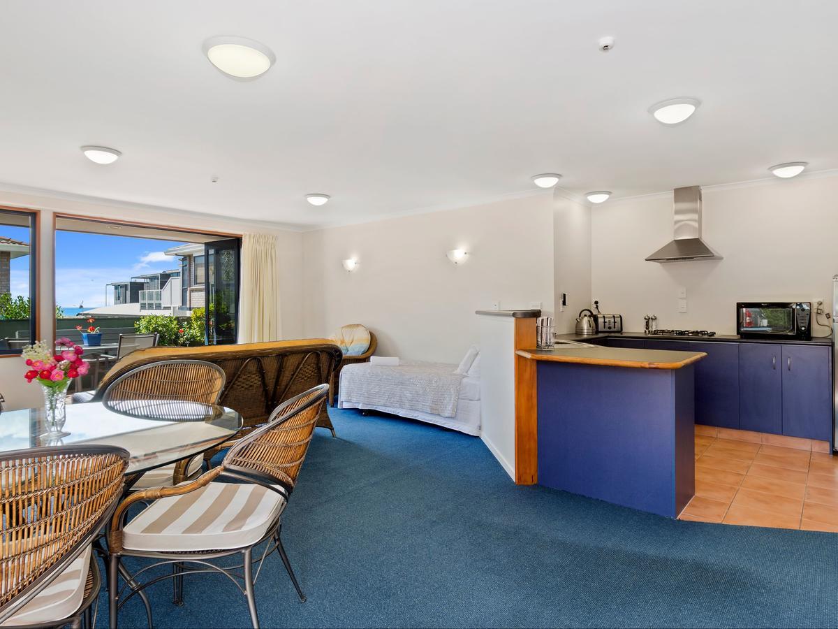 Boatshed Motel Apartments Mount Maunganui Extérieur photo