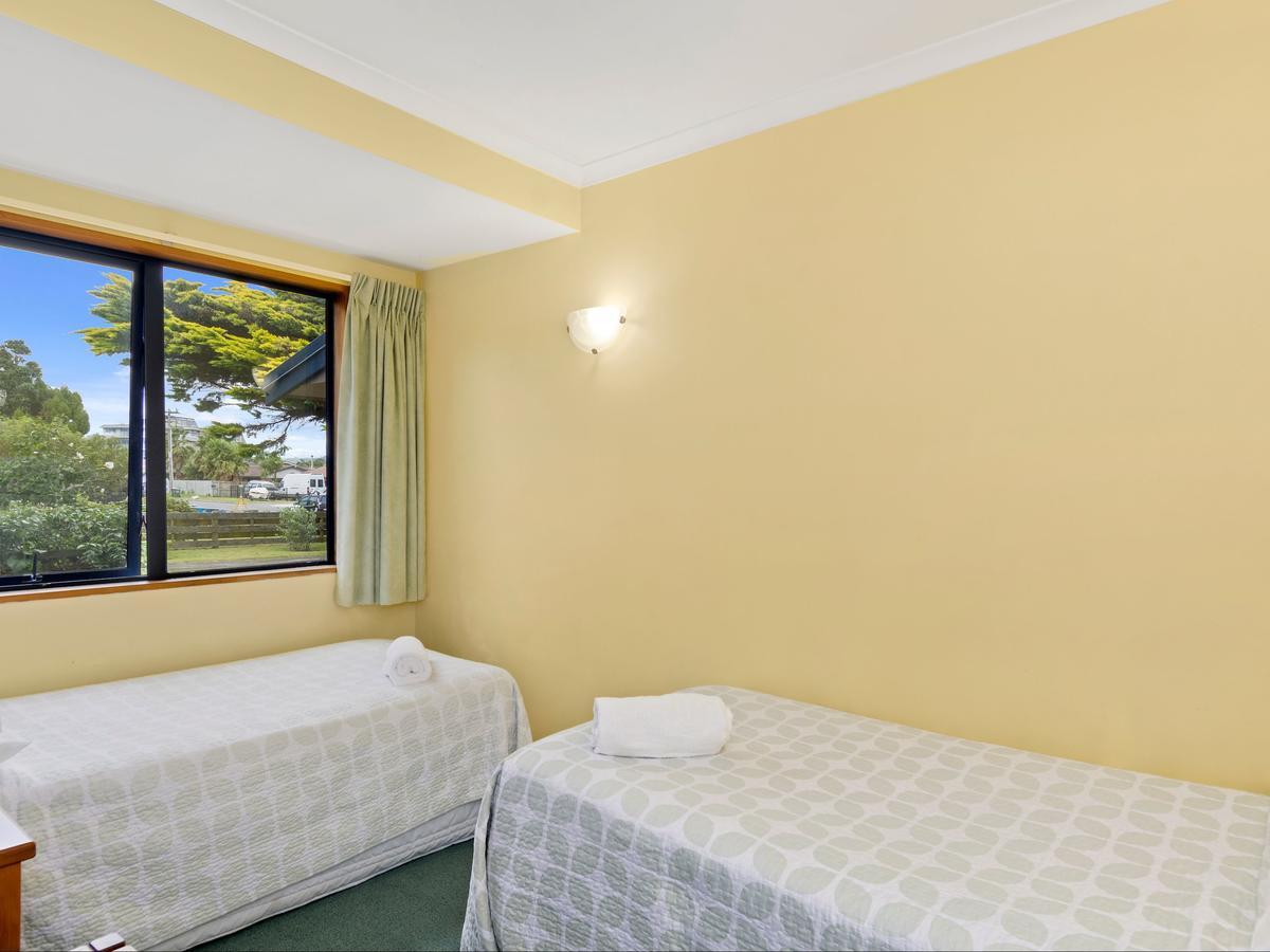 Boatshed Motel Apartments Mount Maunganui Extérieur photo