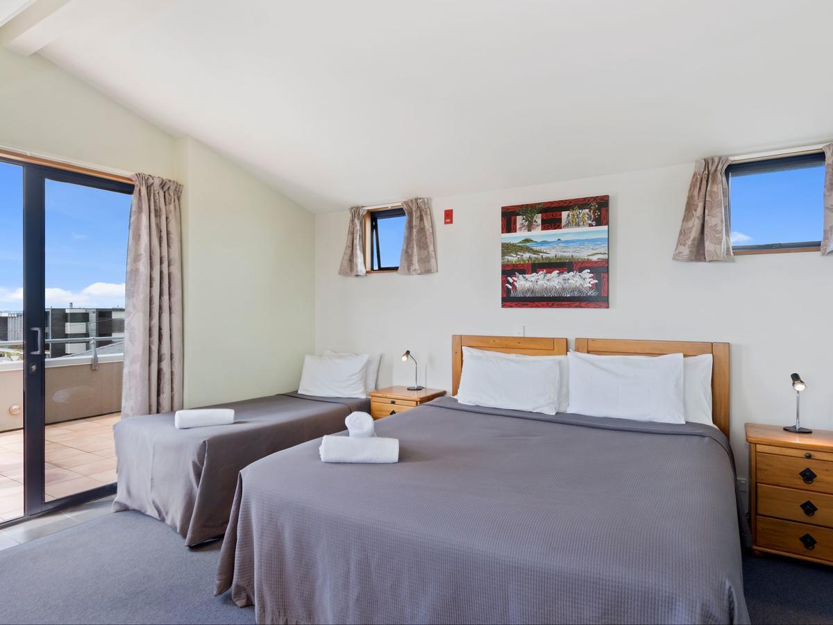 Boatshed Motel Apartments Mount Maunganui Extérieur photo
