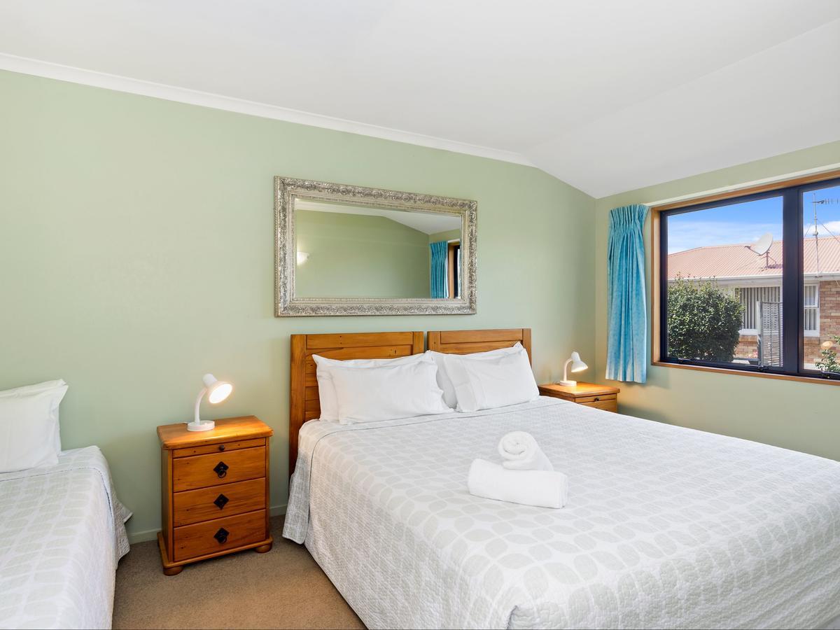 Boatshed Motel Apartments Mount Maunganui Extérieur photo