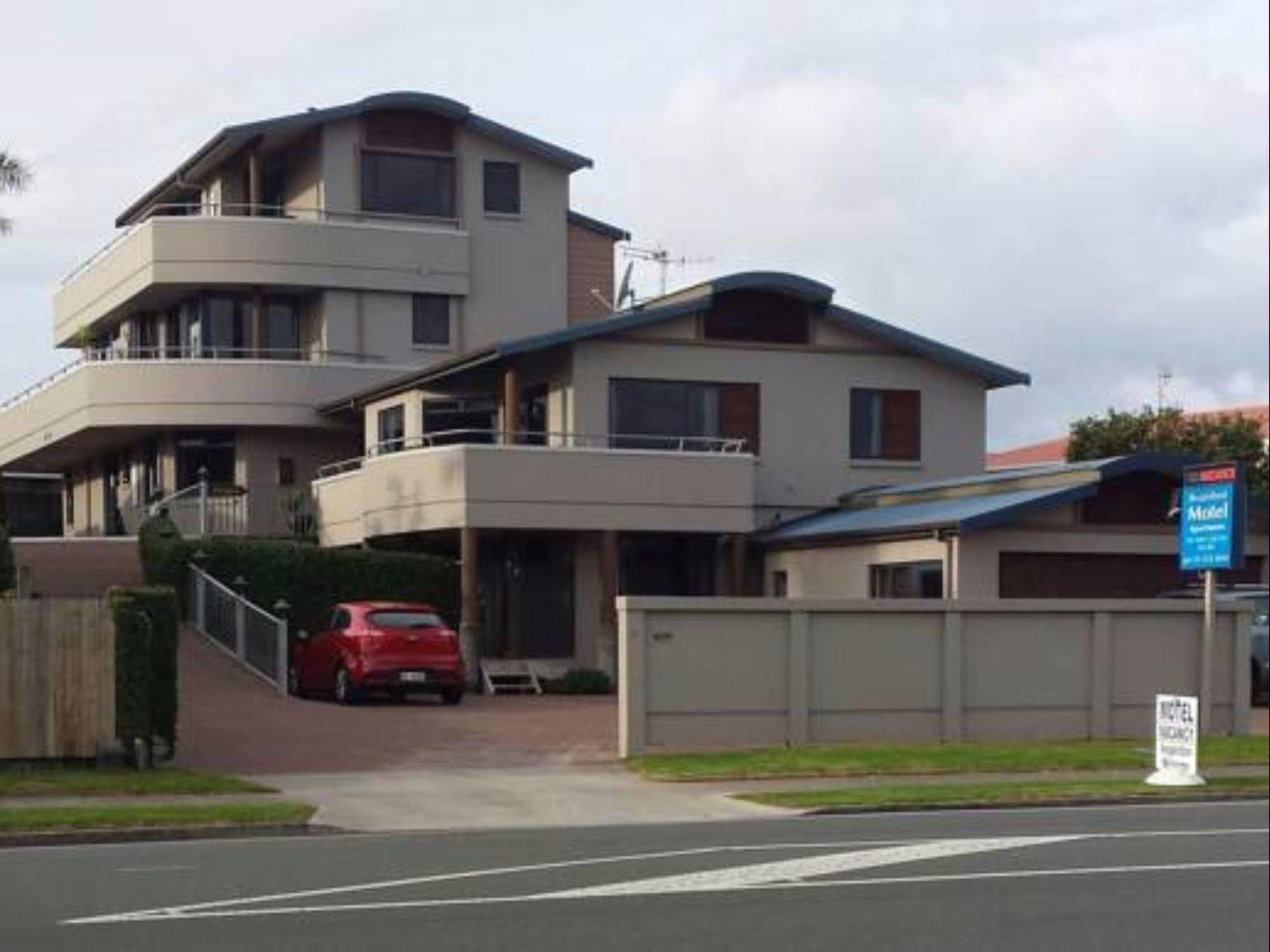 Boatshed Motel Apartments Mount Maunganui Extérieur photo
