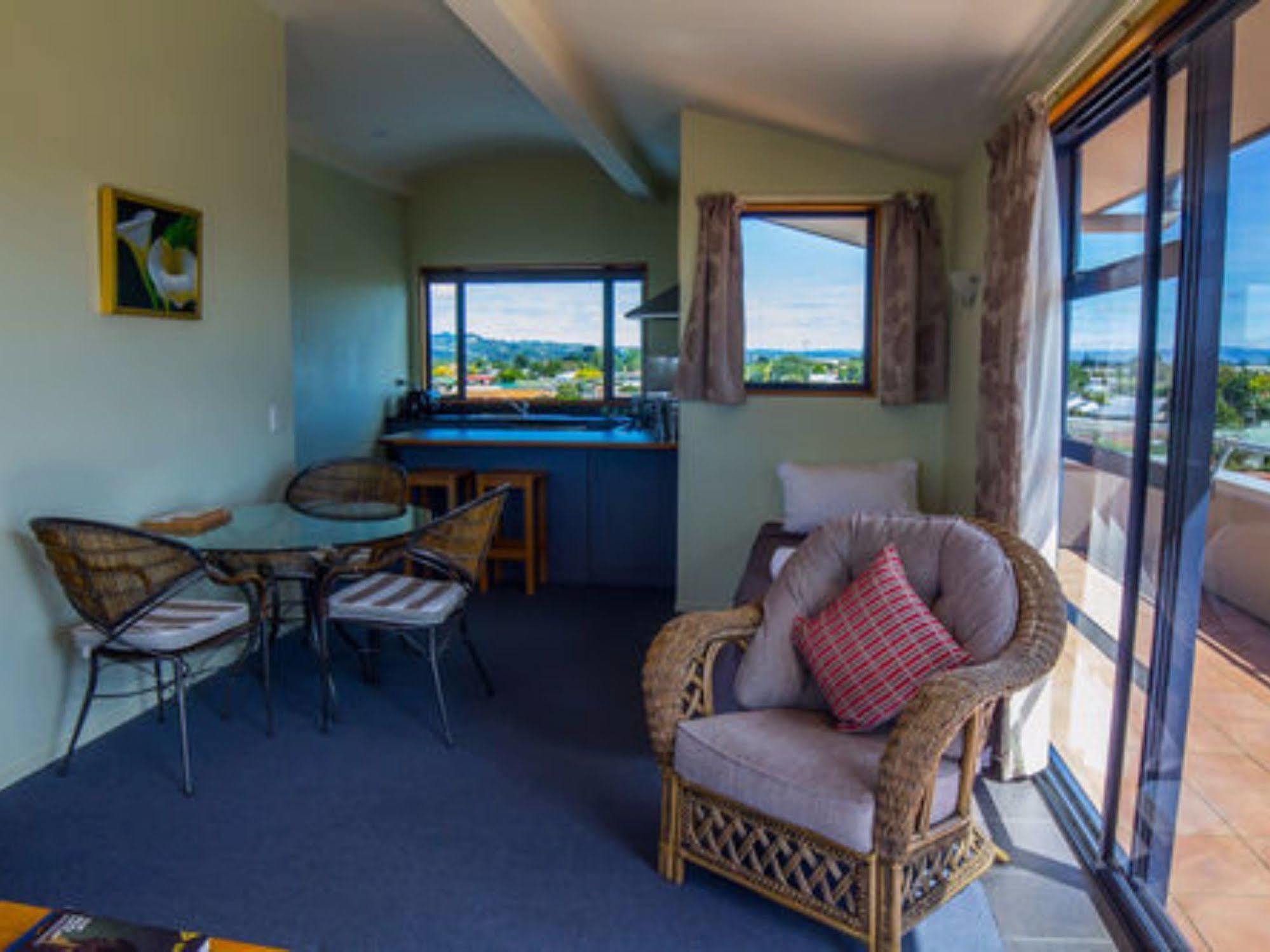 Boatshed Motel Apartments Mount Maunganui Extérieur photo