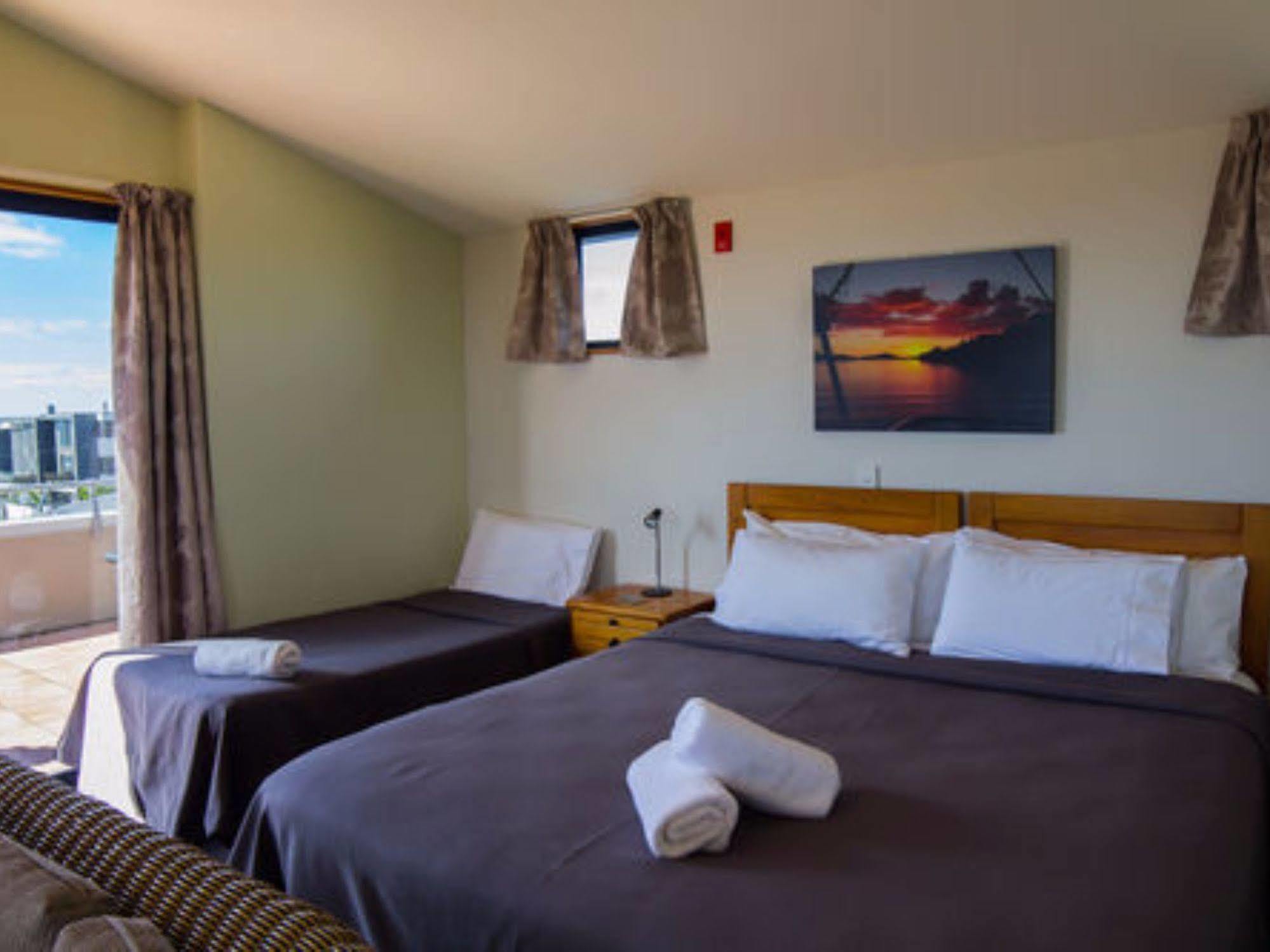 Boatshed Motel Apartments Mount Maunganui Extérieur photo